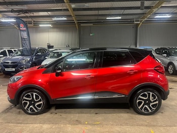 Used Renault Captur 2015 for sale - 76429987: Photo