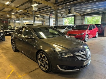 Vauxhall - Insignia