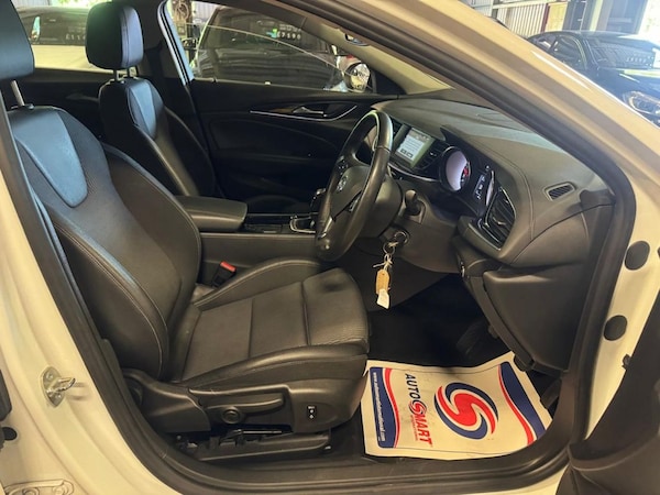 Used Vauxhall Insignia 2021 for sale - 75685153: Photo 10