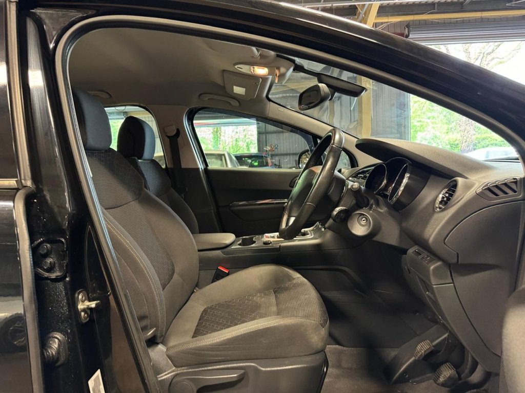 Used Peugeot 3008 2014 for sale - 77764861: Photo 9