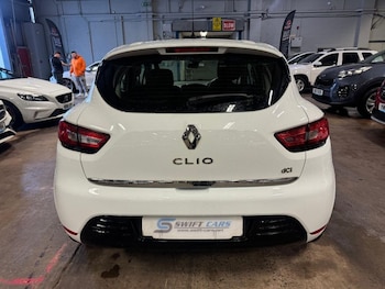 Used Renault Clio 2017 for sale - 78901052: Photo