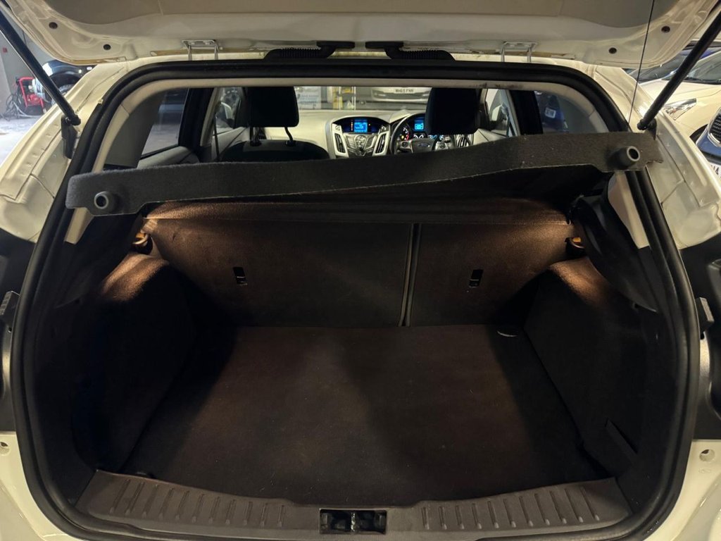 Used Ford Focus 2012 for sale - 76792163: Photo 12