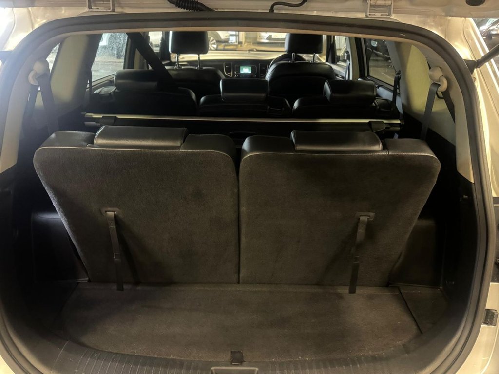 Used Kia Carens 2014 for sale - 78002476: Photo 13