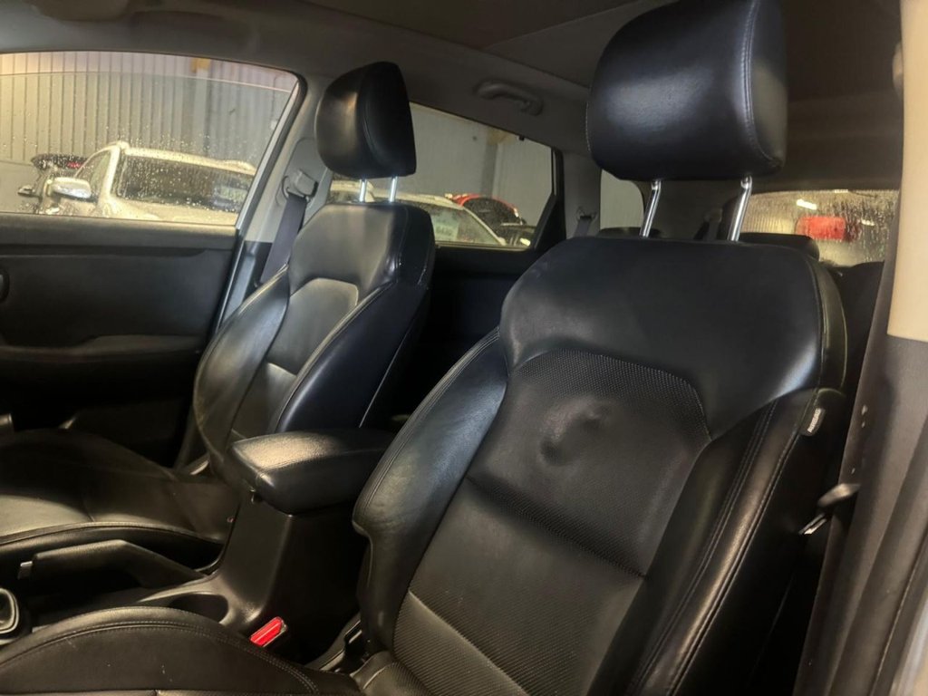Used Kia Carens 2014 for sale - 78002476: Photo 16
