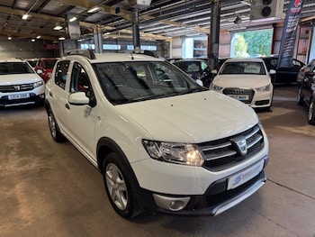 Used Dacia Sandero Stepway 2014 for sale - 79438438: Photo