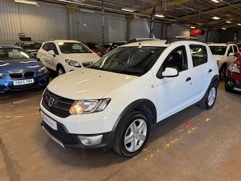 Used Dacia Sandero Stepway 2014 for sale - 79438438: Photo