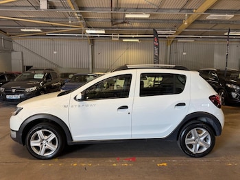 Used Dacia Sandero Stepway 2014 for sale - 79438438: Photo