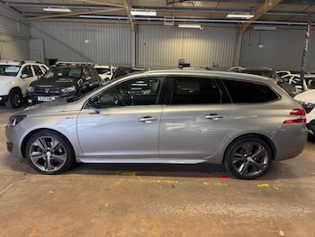 Used Peugeot 308 2016 for sale - 76429982: Photo