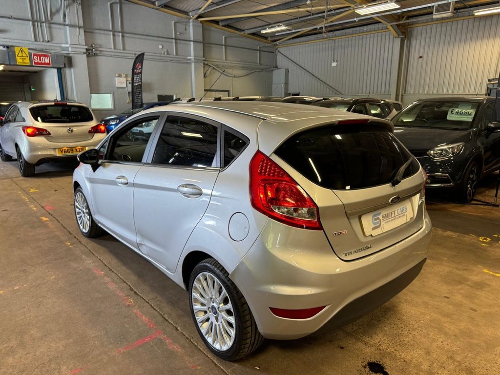 Used Ford Fiesta 2011 for sale - 77080578: Photo 4