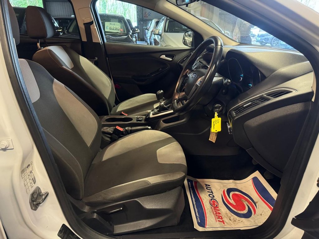 Used Ford Focus 2014 for sale - 76923227: Photo 9