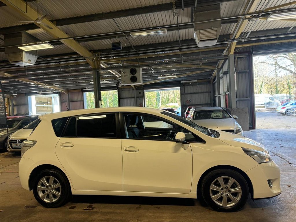 Used Toyota Verso 2015 for sale - 77734024: Photo 8