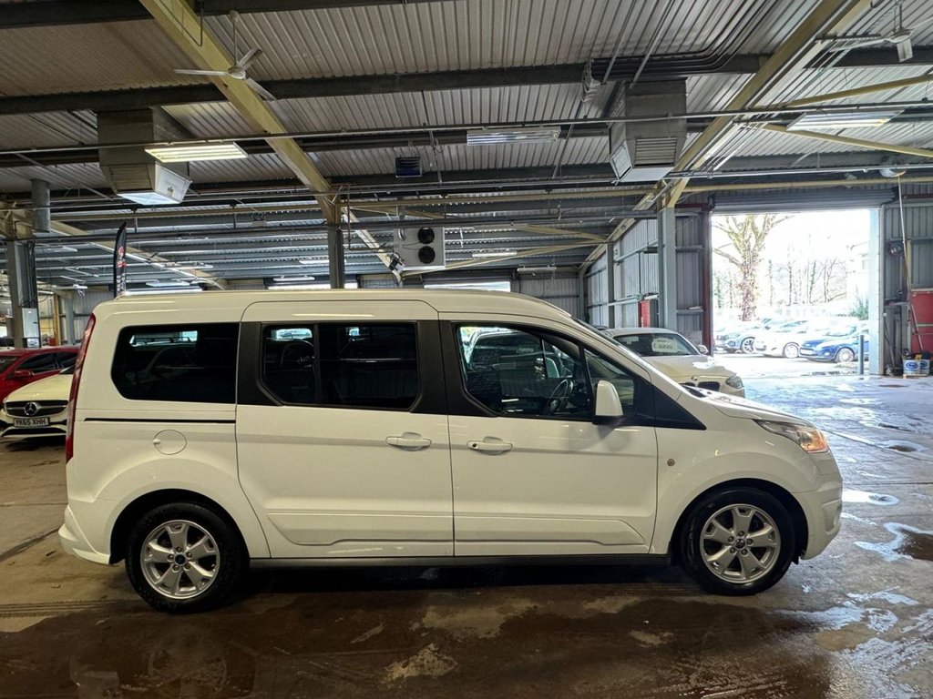 Used Ford Grand Tourneo Connect 2015 for sale - 77880262: Photo 8