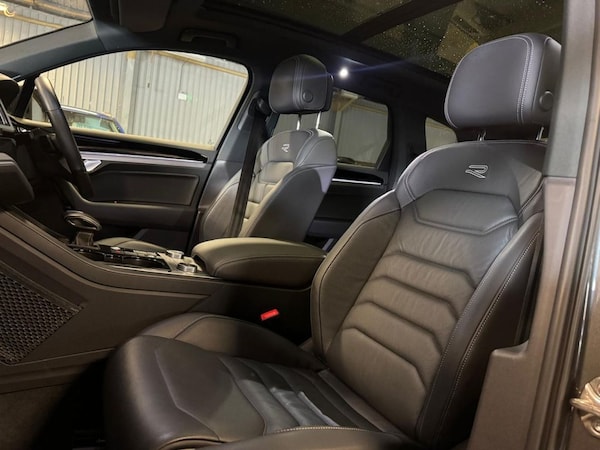 Used Volkswagen Touareg 2023 for sale - 74105750: Photo 16
