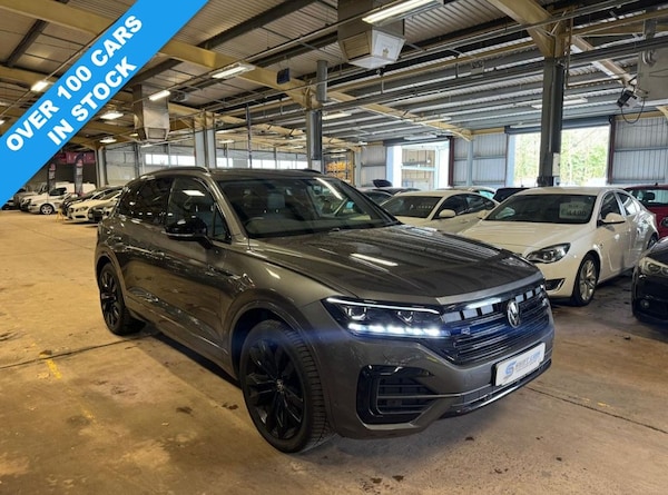 Used Volkswagen Touareg 2023 for sale - 74105750: Photo 1