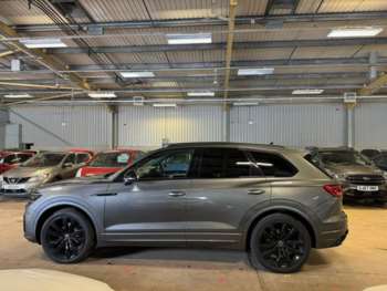 Used Volkswagen Touareg 2023 for sale - 74105750: Photo