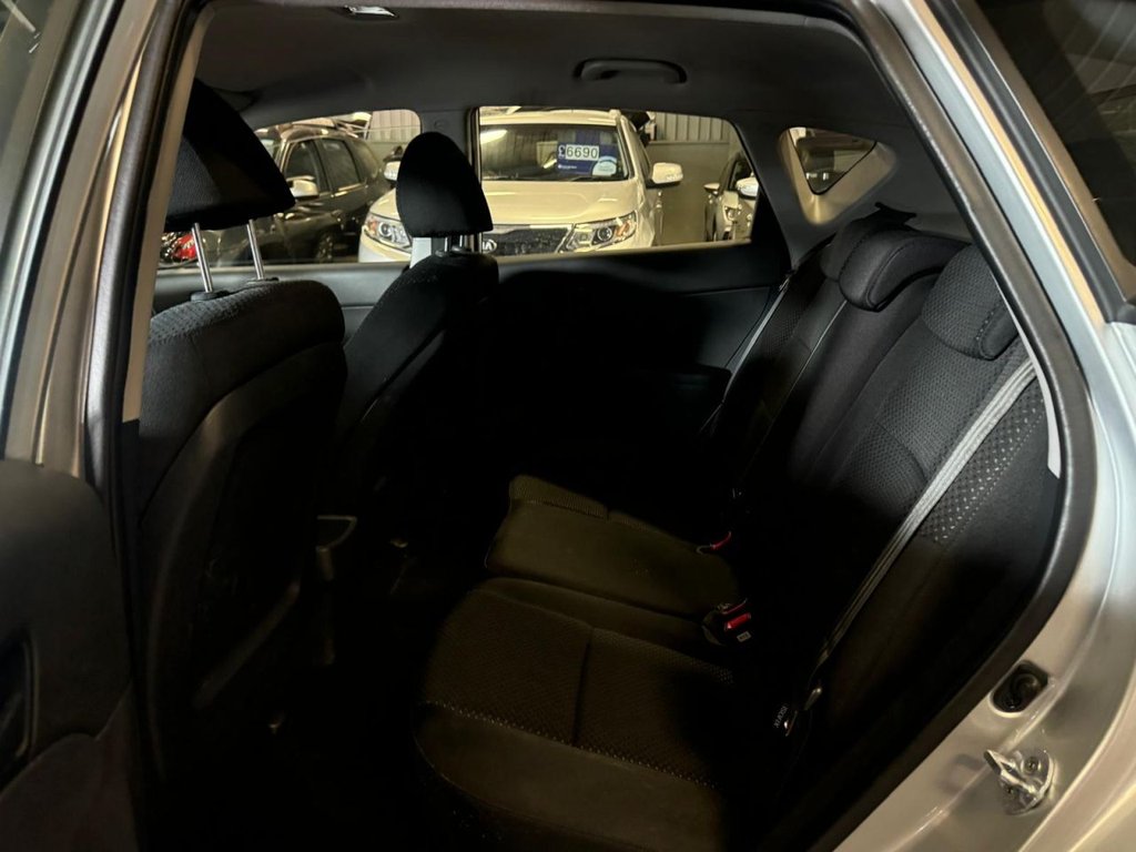 Used Hyundai i30 2012 for sale - 77990711: Photo 13