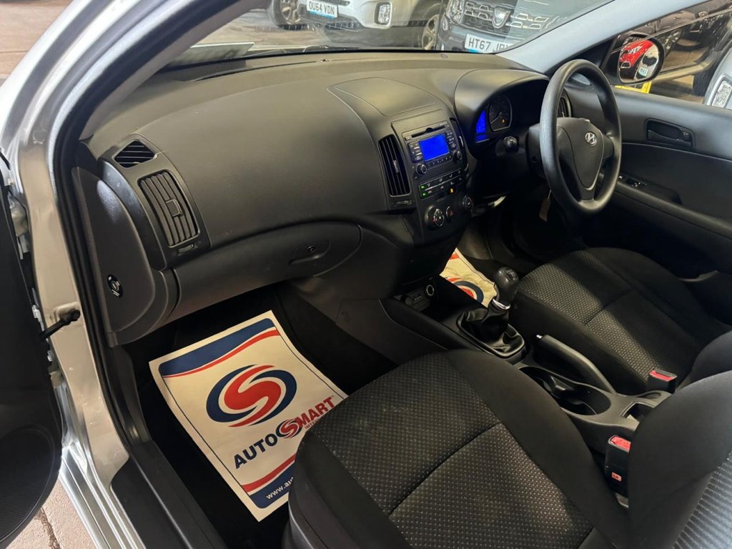 Used Hyundai i30 2012 for sale - 77990711: Photo 14