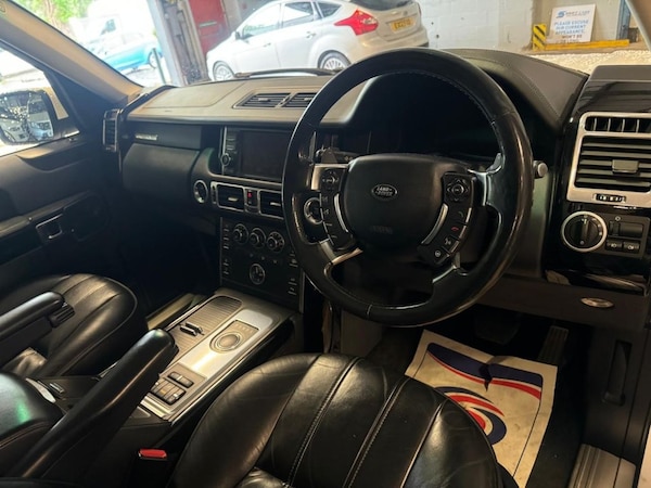 Used Land Rover Range Rover 2011 for sale - 74778688: Photo 10