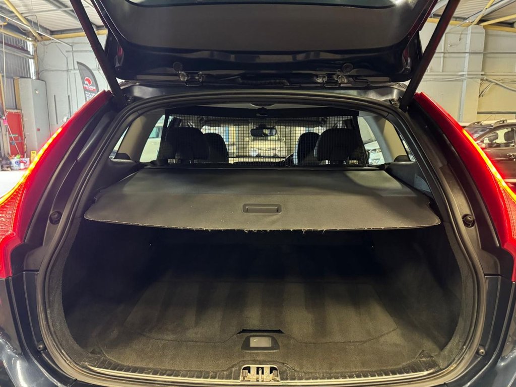 Used Volvo XC60 2014 for sale - 78095810: Photo 13