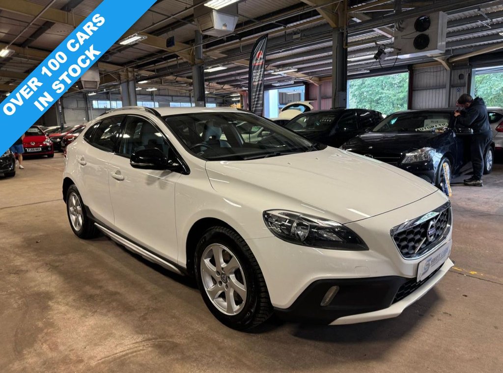 Used Volvo V40 Cross Country 2015 for sale - 76092477: Photo 1