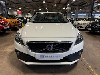 Used Volvo V40 Cross Country 2015 for sale - 76092477: Photo 2