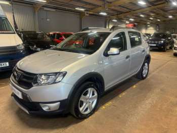 Used Dacia Sandero Stepway 2015 for sale - 74765551: Photo