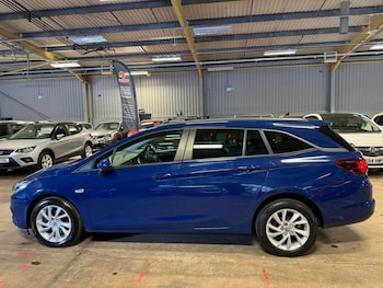 Used Vauxhall Astra 2018 for sale - 78401380: Photo