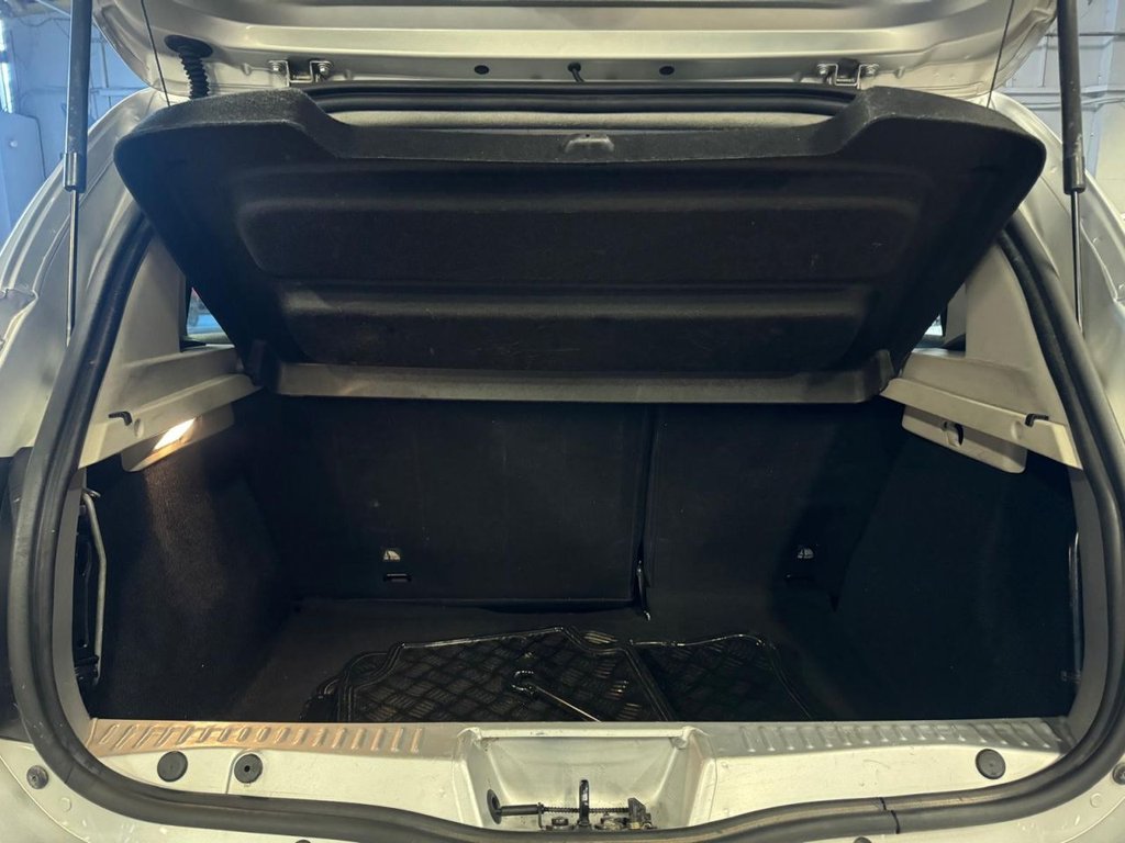 Used Dacia Sandero 2015 for sale - 76797751: Photo 11