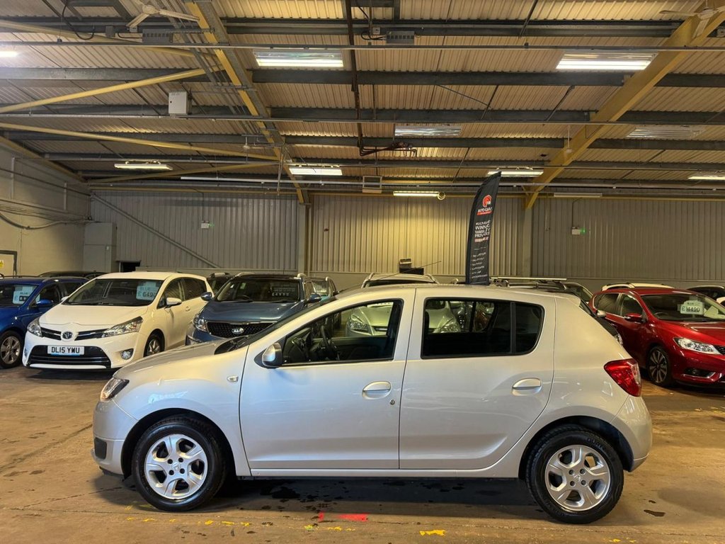 Used Dacia Sandero 2015 for sale - 76797751: Photo 4