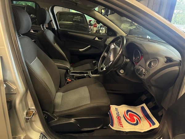 Used Ford Mondeo 2014 for sale - 75947571: Photo 9