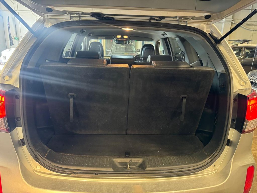 Used Kia Sorento 2014 for sale - 77990636: Photo 12