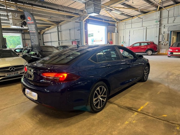 Used Vauxhall Insignia 2019 for sale - 75666361: Photo 7