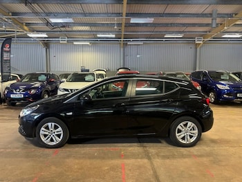 Used Vauxhall Astra 2017 for sale - 75300735: Photo