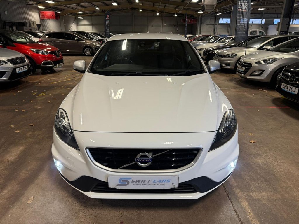 Used Volvo V40 2016 for sale - 77263055: Photo 2