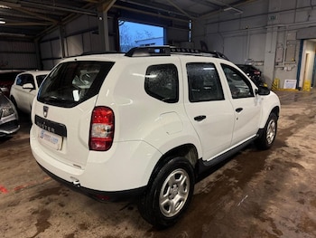 Used Dacia Duster 2017 for sale - 77452074: Photo