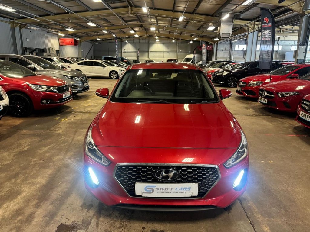Used Hyundai i30 2017 for sale - 77981479: Photo 2