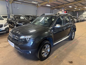 Used Dacia Duster 2016 for sale - 79394733: Photo