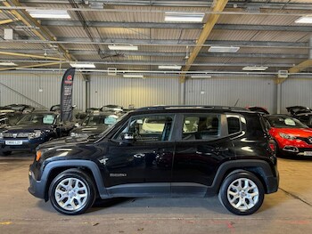 Used Jeep Renegade 2016 for sale - 77990769: Photo