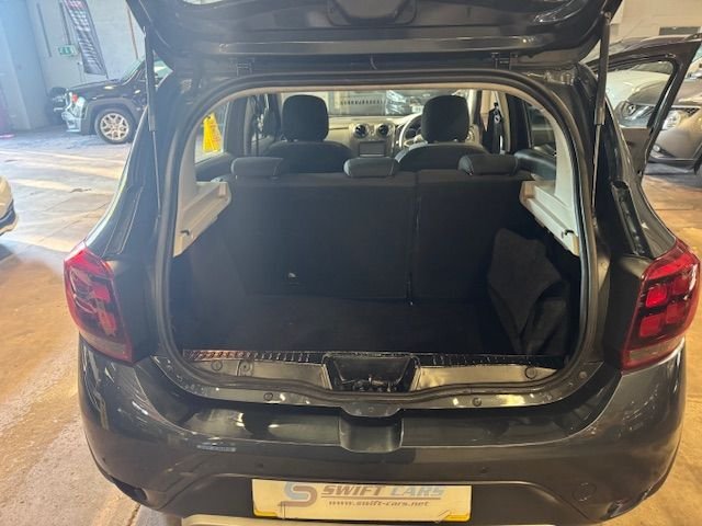 Used Dacia Sandero Stepway 2017 for sale - 76376315: Photo 12