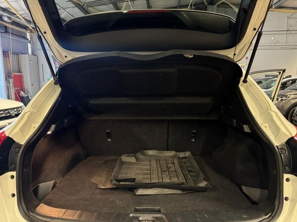 Used Nissan Qashqai 2015 for sale - 76291471: Photo 13