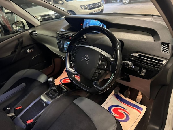 Used Citroen C4 Picasso 2015 for sale - 76291994: Photo 10