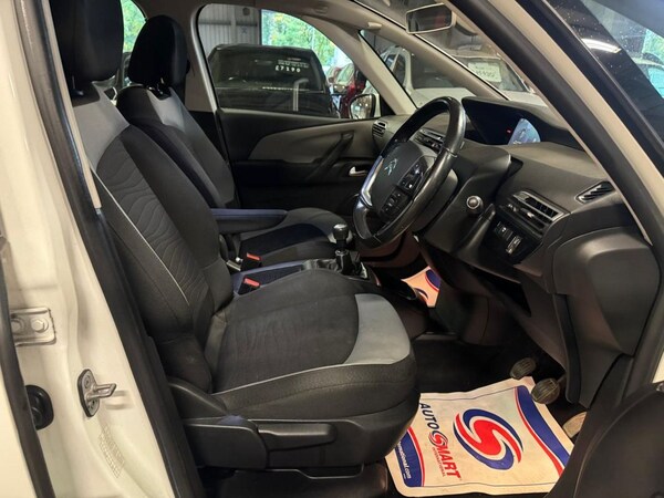 Used Citroen C4 Picasso 2015 for sale - 76291994: Photo 9