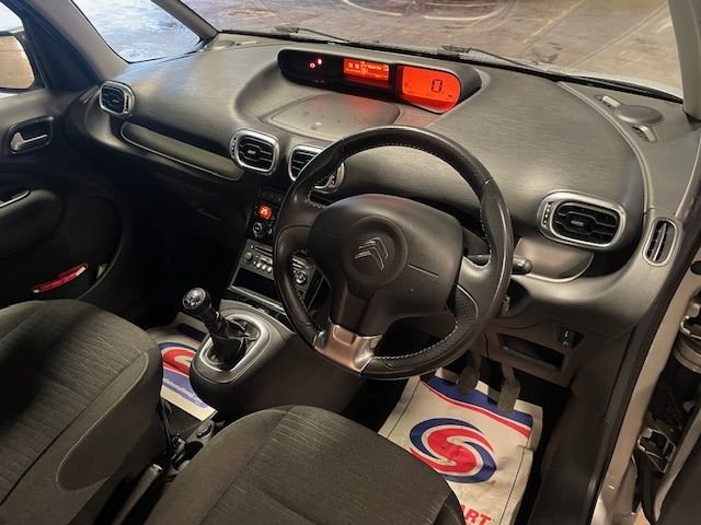 Used Citroen C3 Picasso 2016 for sale - 76724497: Photo 9