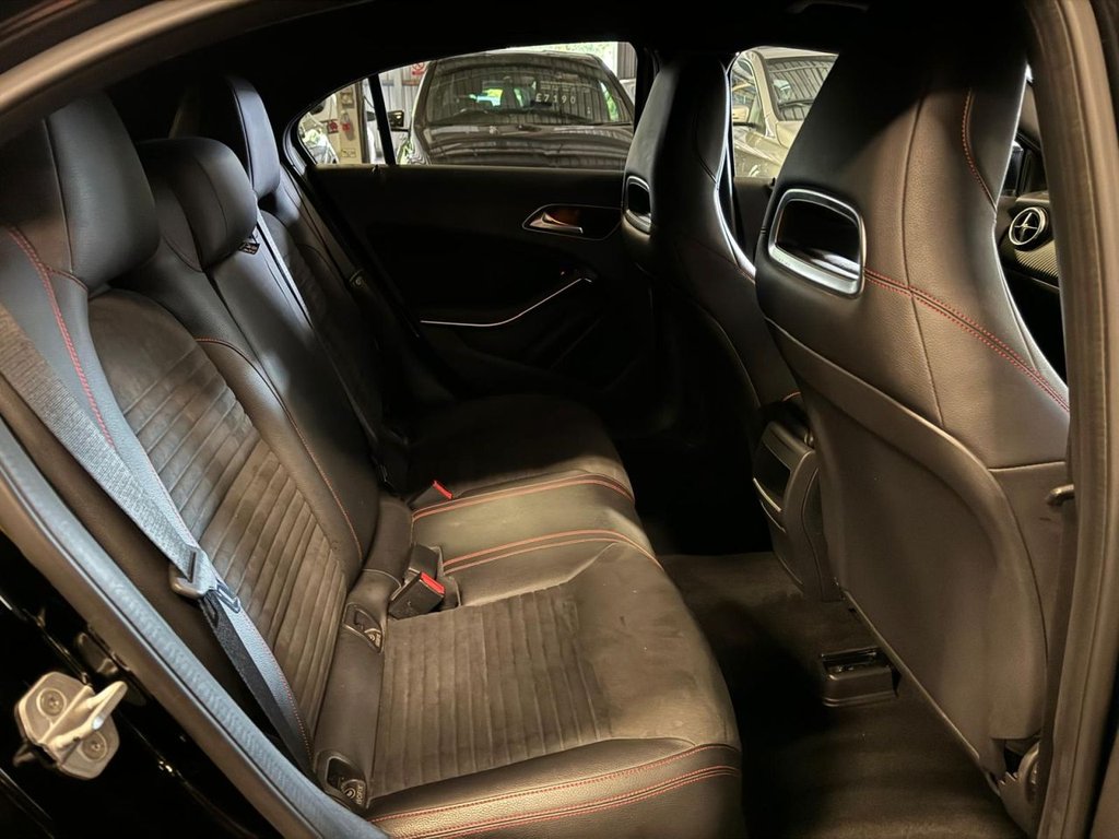 Used Mercedes-Benz A-Class 2015 for sale - 76375987: Photo 11