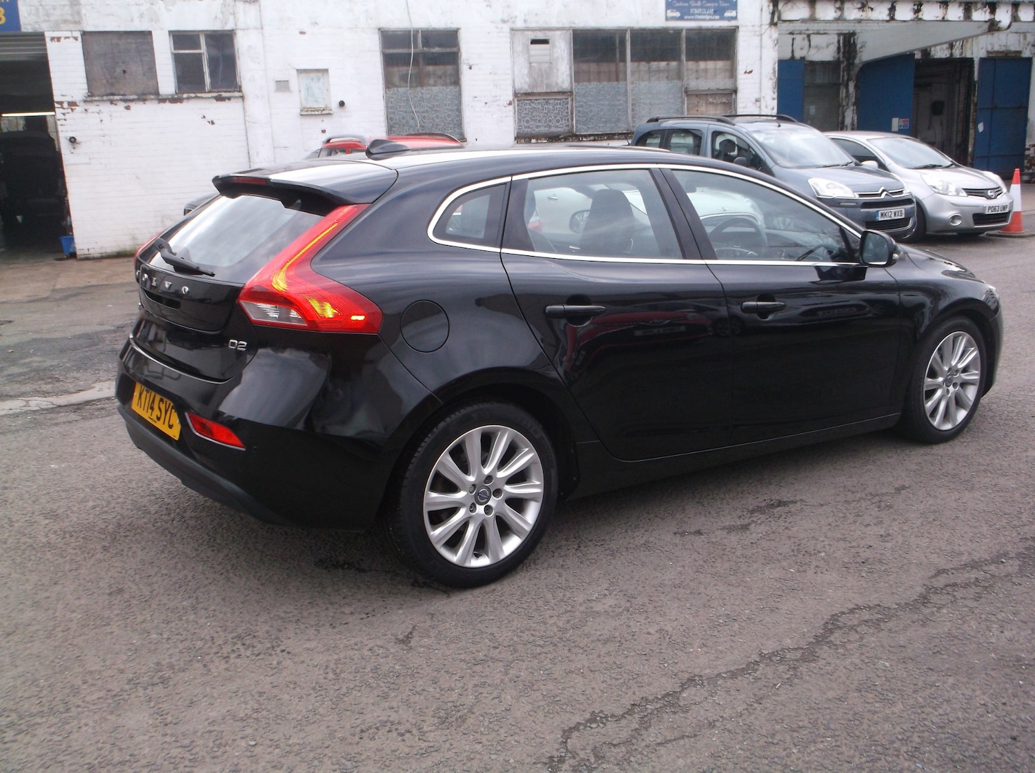 Used Volvo V40 2014 for sale - 77789126: Photo 10