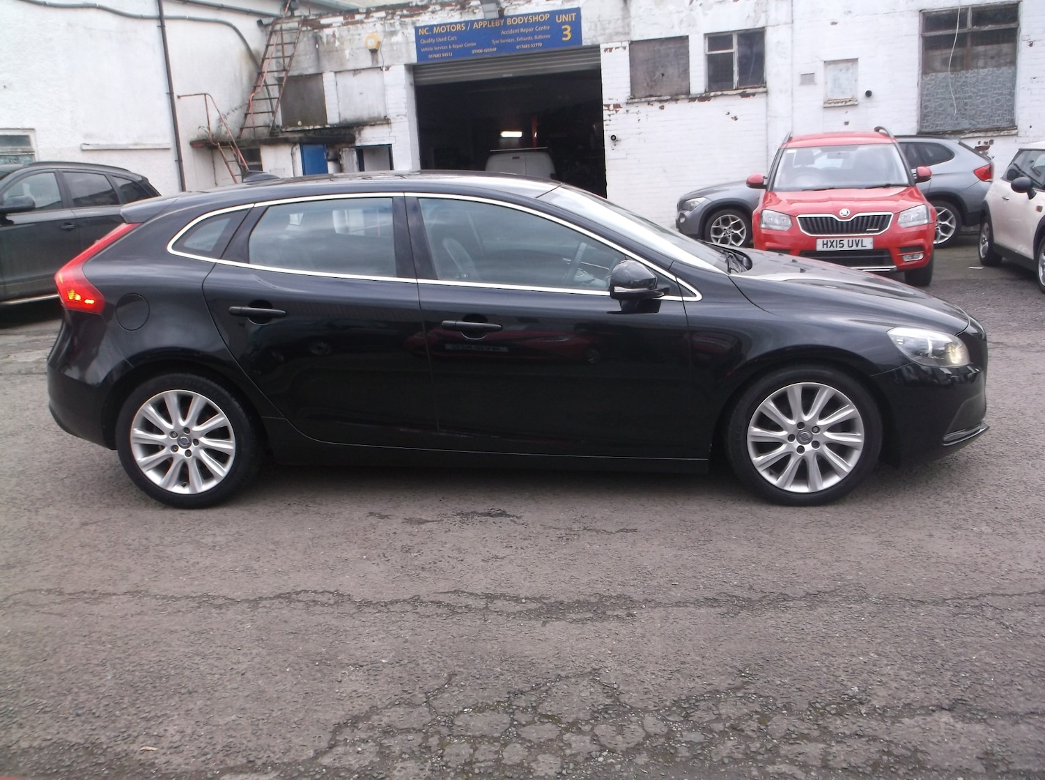 Used Volvo V40 2014 for sale - 77789126: Photo 11