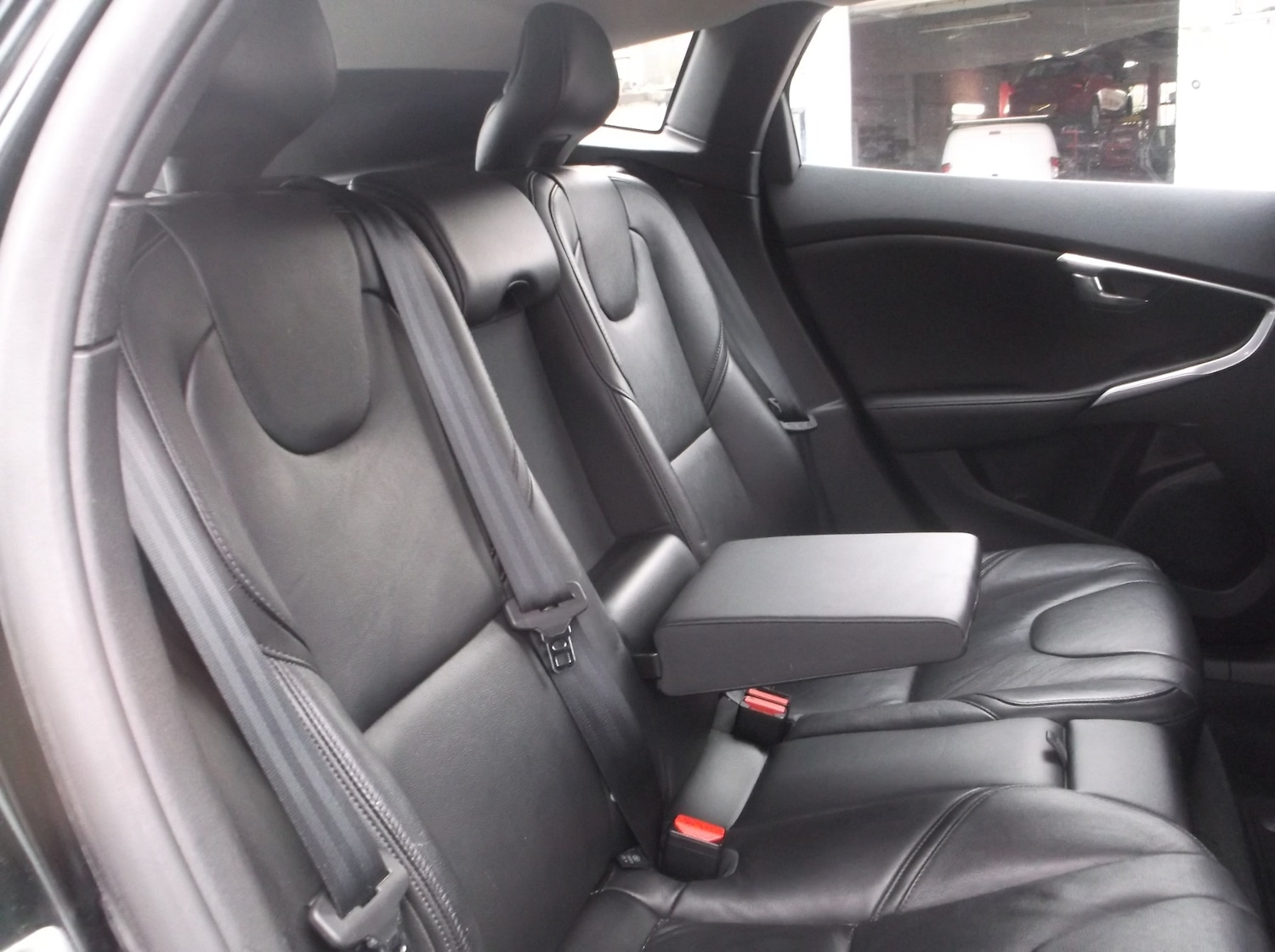 Used Volvo V40 2014 for sale - 77789126: Photo 23