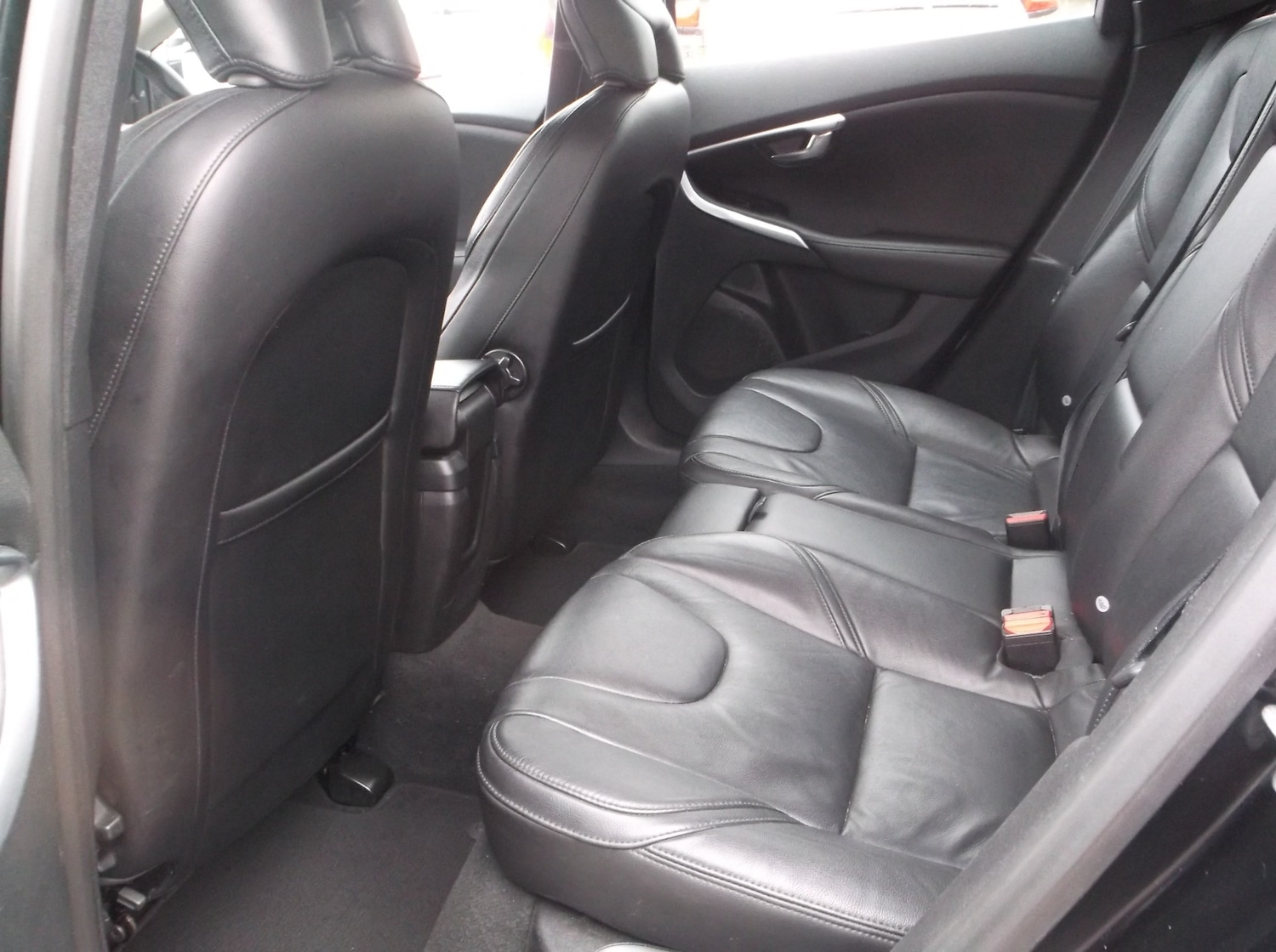 Used Volvo V40 2014 for sale - 77789126: Photo 26