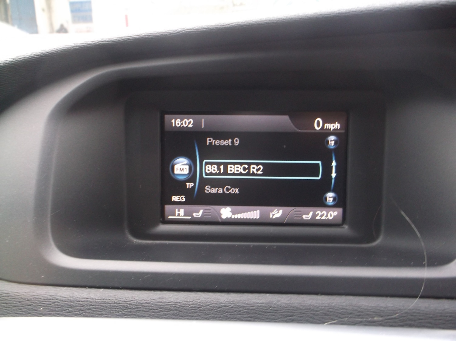 Used Volvo V40 2014 for sale - 77789126: Photo 29