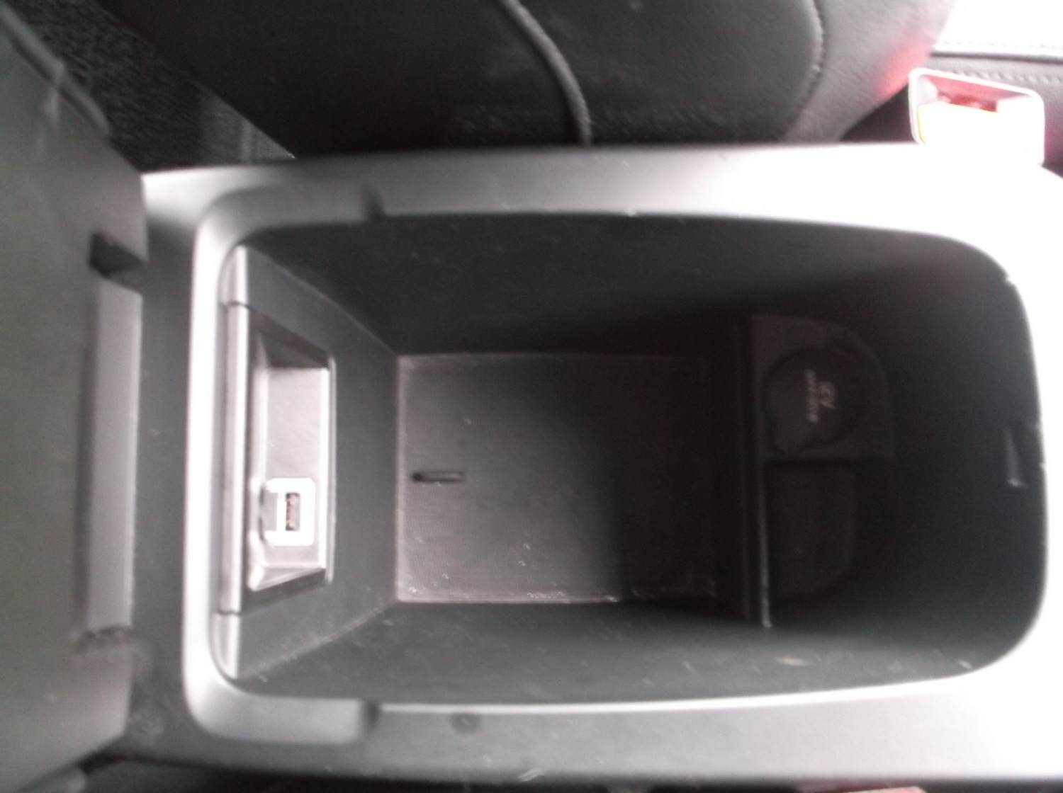 Used Volvo V40 2014 for sale - 77789126: Photo 33